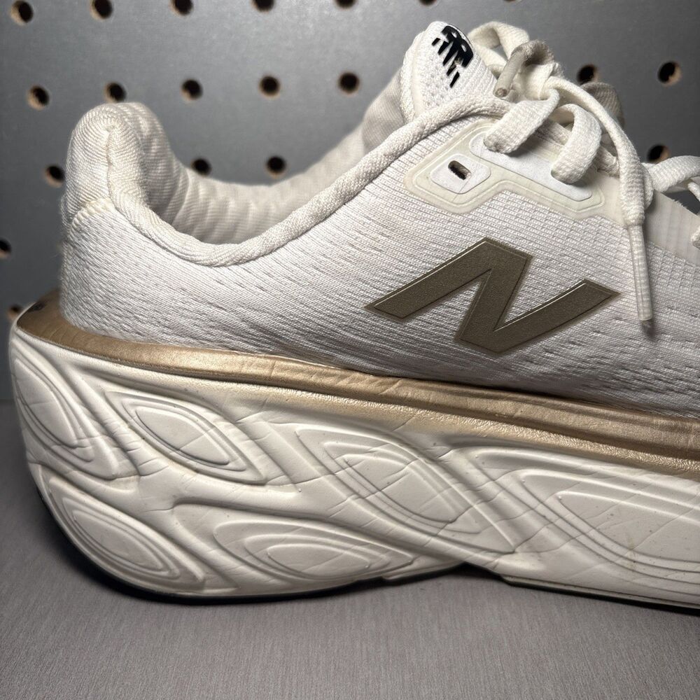 New Balance Fresh Foam X More v5 Womens Sz 8 White Sea Salt Gold Shoes Sneakers - Picture 11 of 16